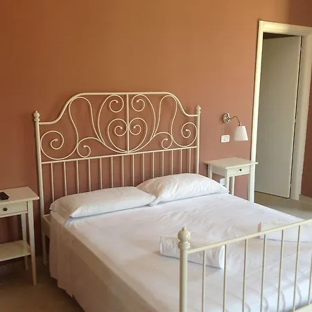 Bed and Breakfast Relais La Pretura 2*