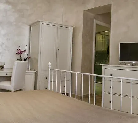 Relais La Pretura Bed and Breakfast
