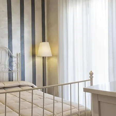 Bed & Breakfast Relais La Pretura 4*