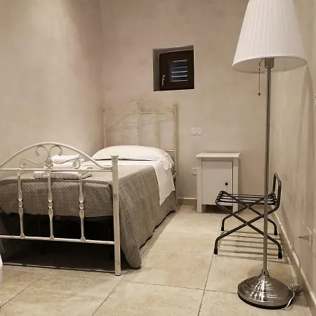 Relais La Pretura Bed & Breakfast